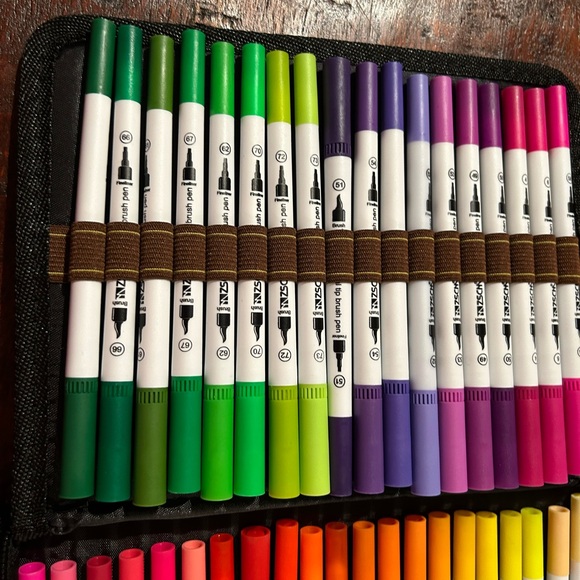 ZSCM duo tip markers 58 in set. In Tri-fold carrying case - Picture 2 of 7